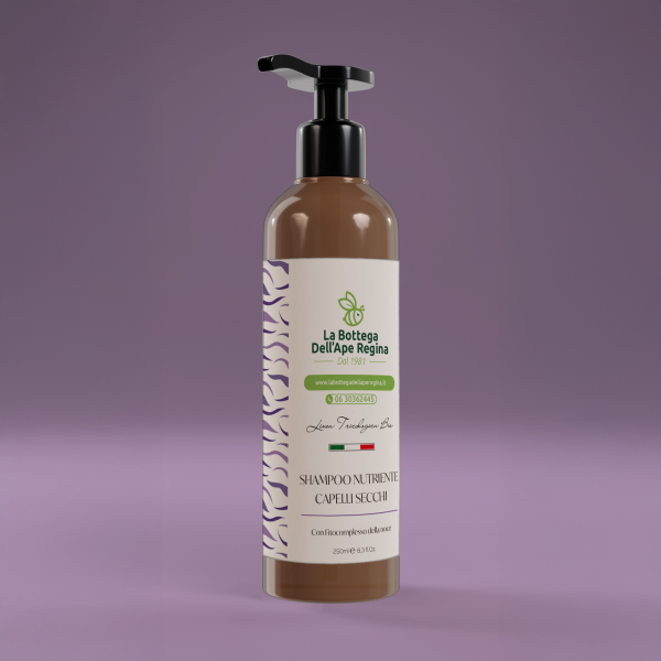 Shampoo nutriente per capelli secchi con fitocomplesso della noce verde, in confezione da 250 ml